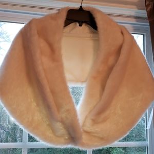 Faux fur It says size L/XL